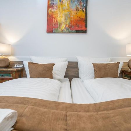Risa Hotels - Landgasthaus Zum Kreuz ガッゲナウ エクステリア 写真
