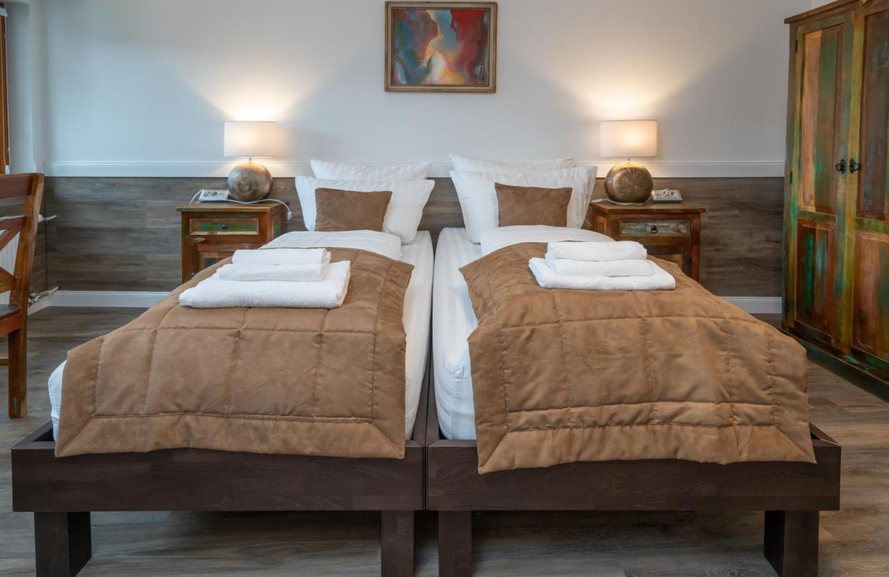 Risa Hotels - Landgasthaus Zum Kreuz ガッゲナウ エクステリア 写真