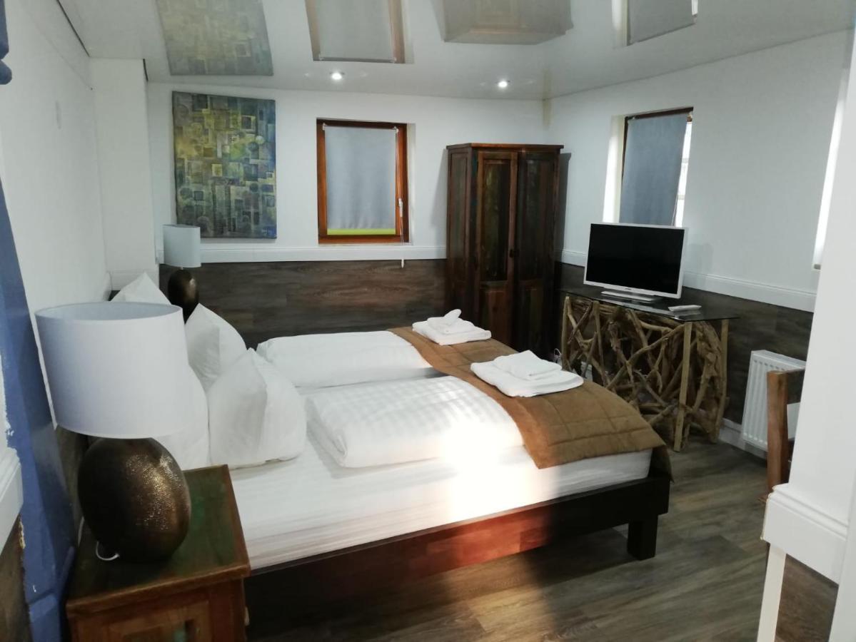 Risa Hotels - Landgasthaus Zum Kreuz ガッゲナウ エクステリア 写真