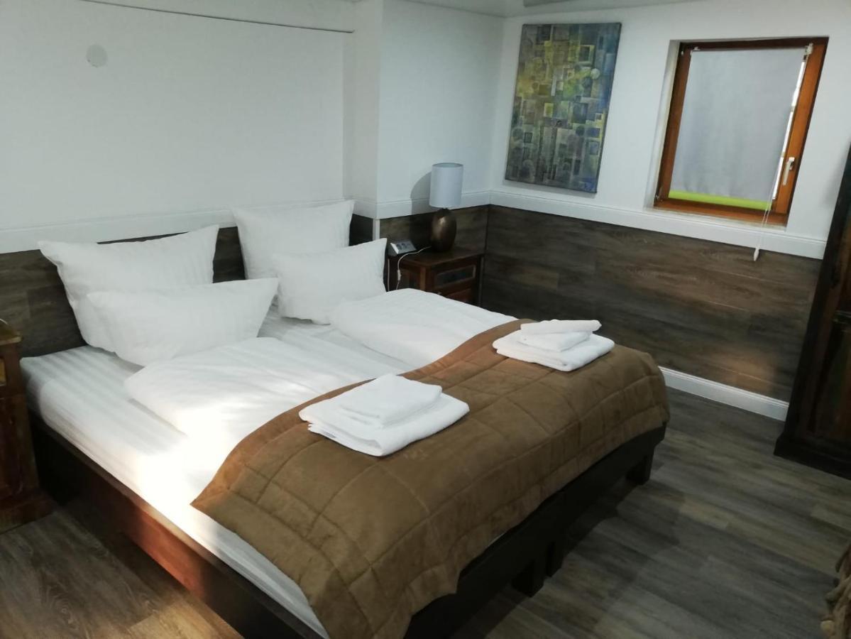 Risa Hotels - Landgasthaus Zum Kreuz ガッゲナウ エクステリア 写真